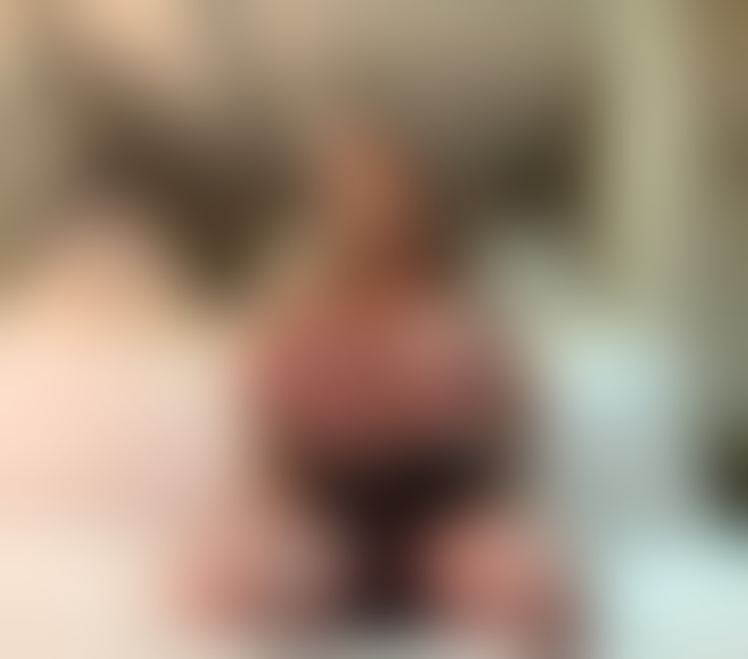 Escorts Surrey Guildford - Photos for British independent Busty Blonde 32GG Size 8 Bubble Butt